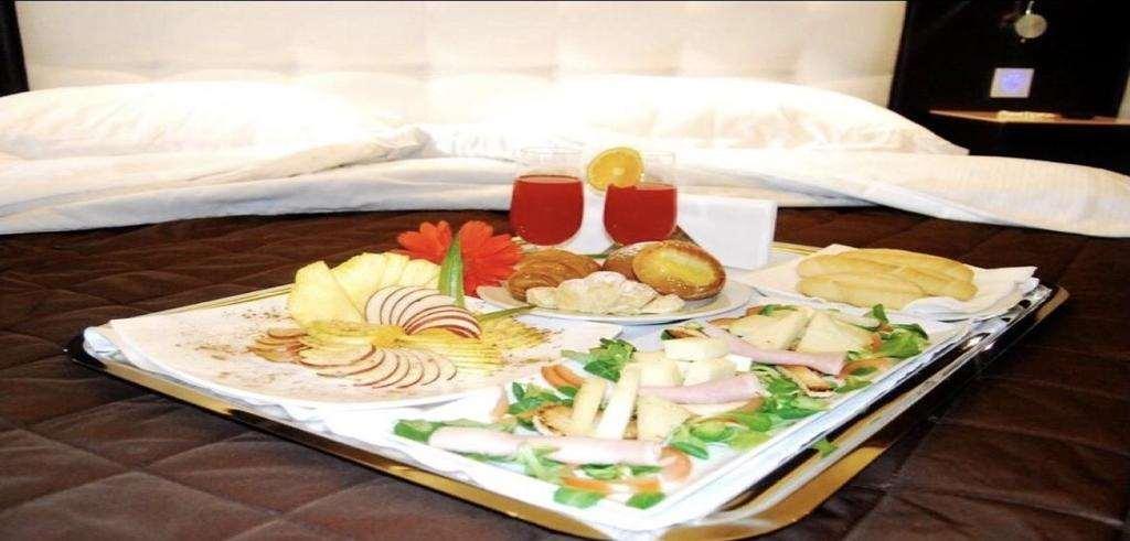 Reggia Suite Spa Hotel Казерта Ресторан фото